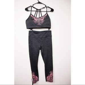 GAIAM Pink and Grey Yoga Set